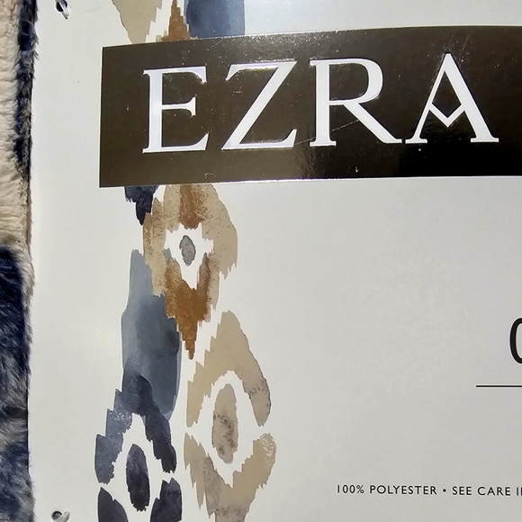 EZRA Oversized Throw - 60" x 70" - Blue/Taupe/Cream - Picture 3 of 6